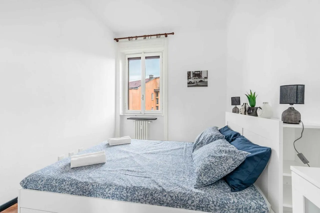Mi8 -10 Minutes From The Duomo- Large Apartment ミラノ イタリア