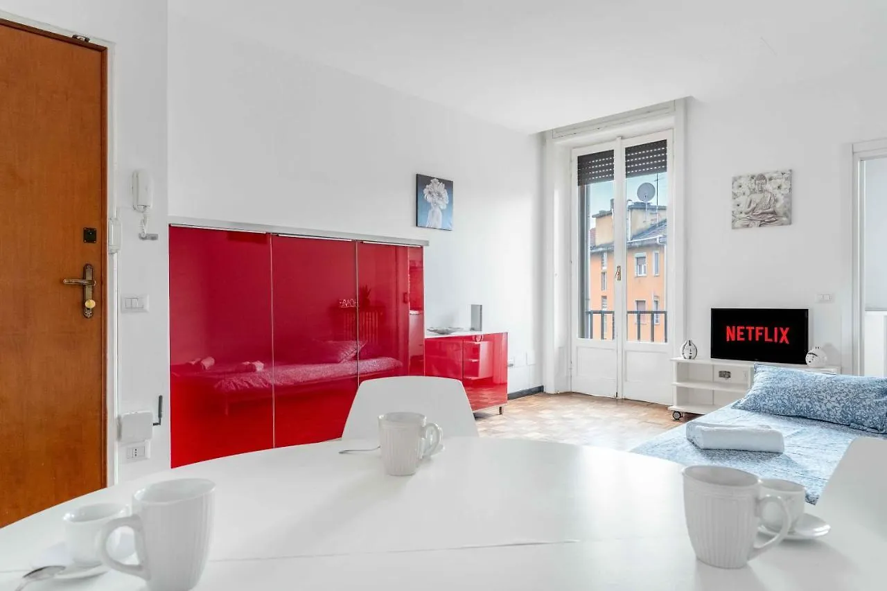Mi8 -10 Minutes From The Duomo- Large Apartment Milano